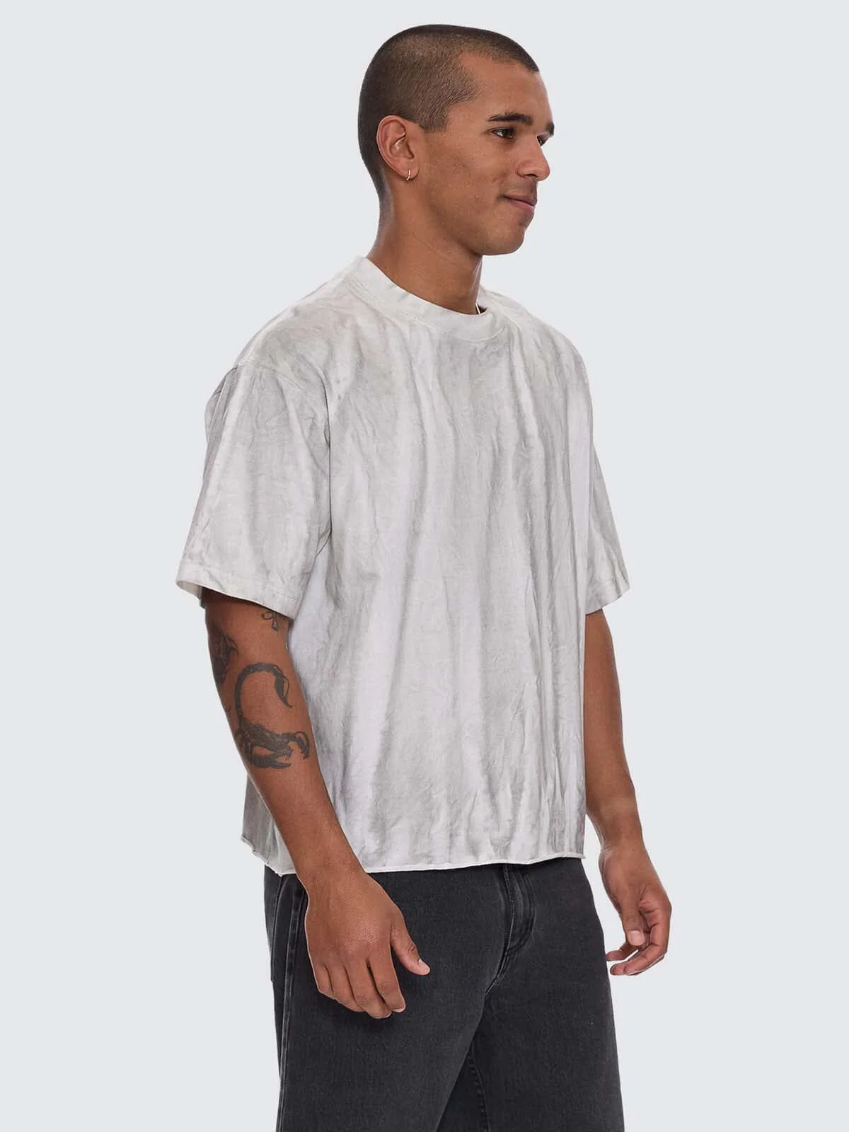 Arts Sunfade Box Crop Tee - Sunfade Bleach Charcoal - Image 4