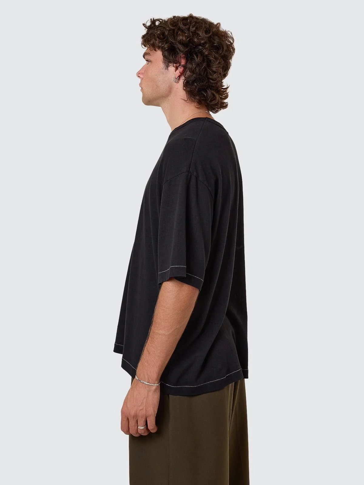 Hemp Thrills Box Fit Cropped Tee - Black - Image 4