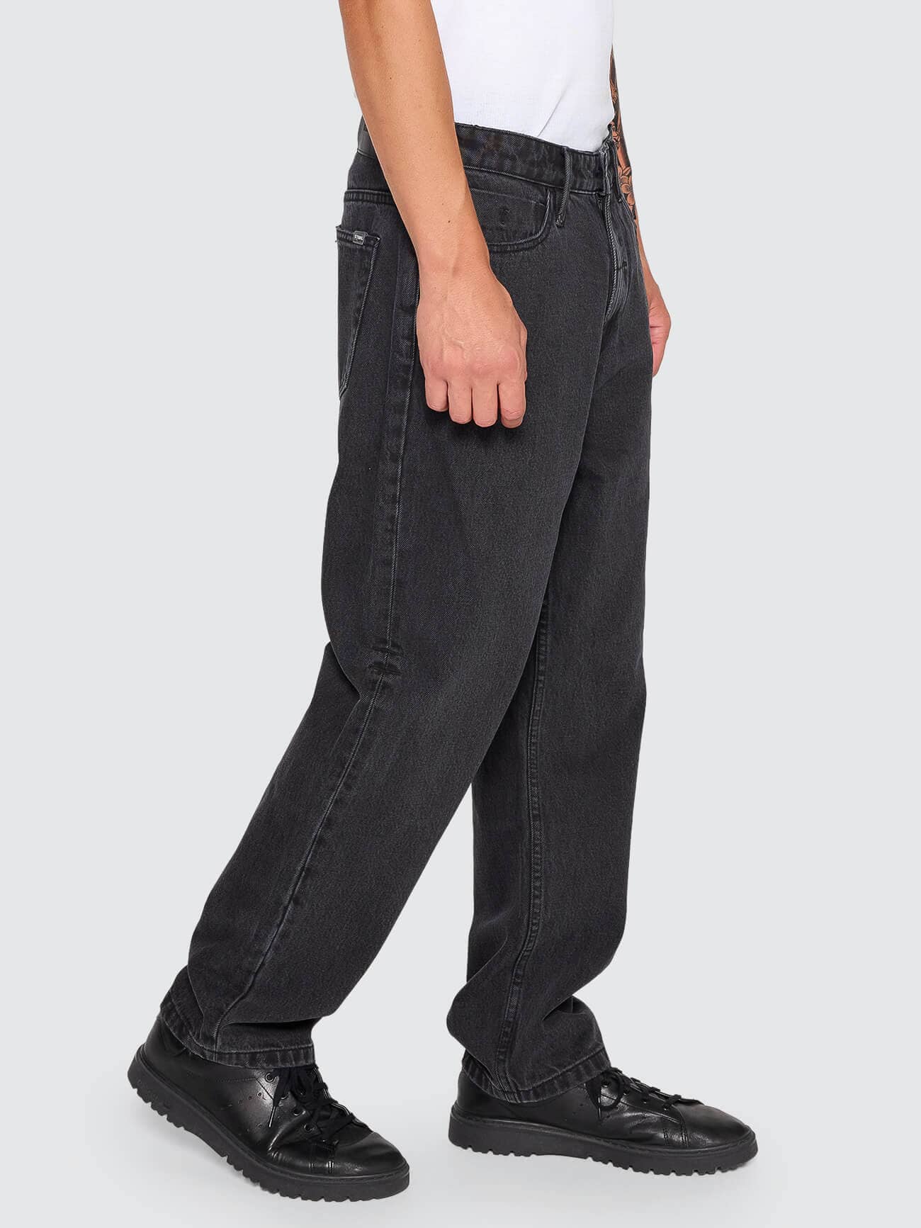 Slacker Relaxed Denim Jean - Aged Black - Image 4