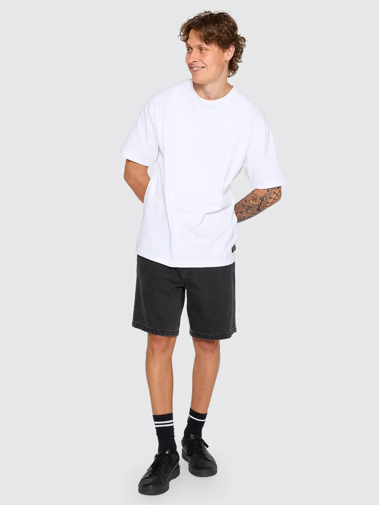 Slacker Denim Short - Aged Black - Image 11