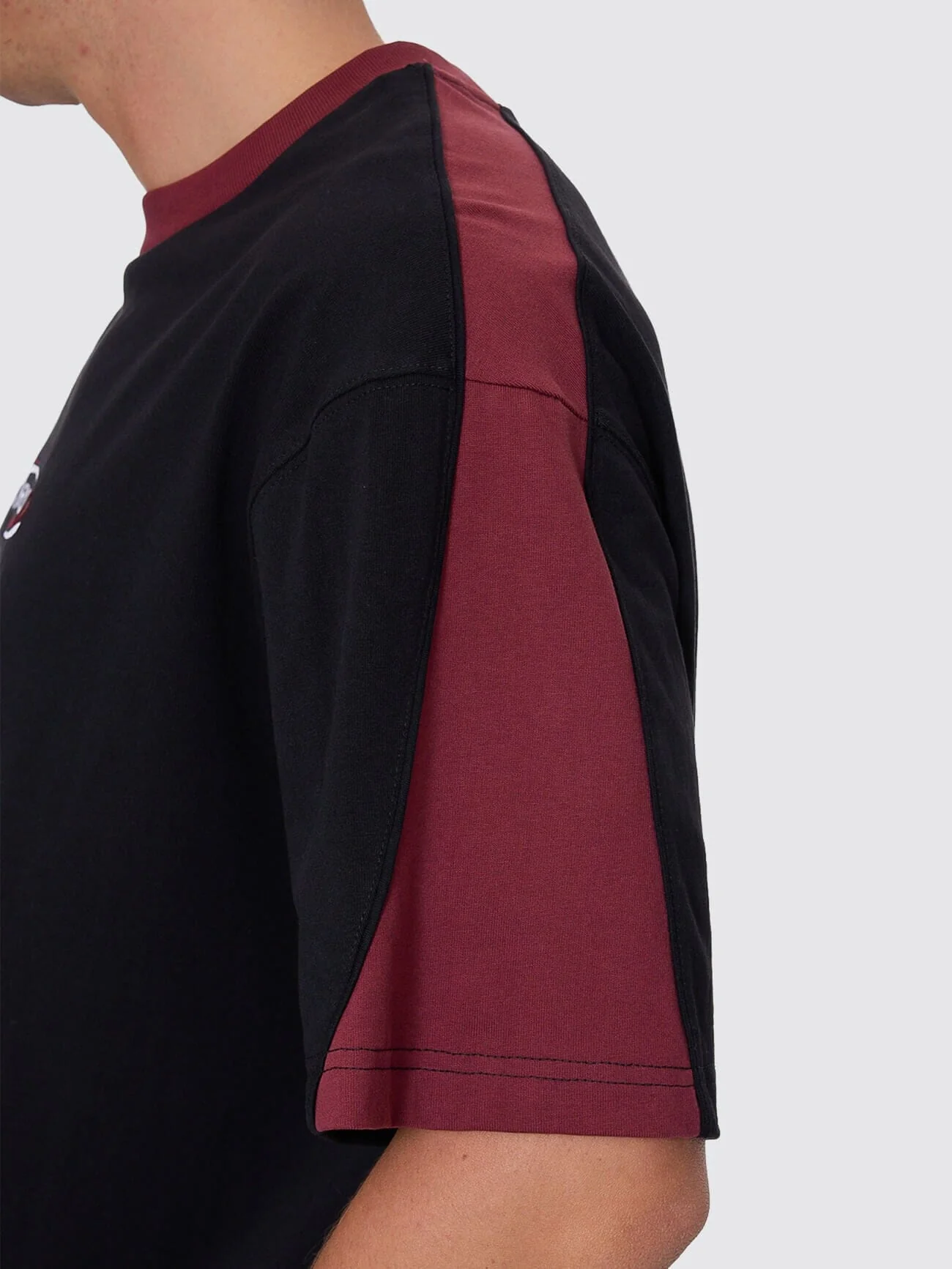Spectral Panel Box Fit Oversize Cropped Tee - Black - Image 4